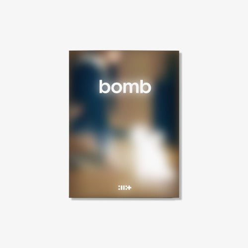 ILLIT - 'bomb' (Weverse Albums ver.) album