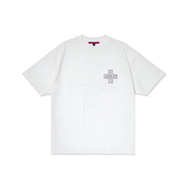 TOMORROW X TOGETHER - '7TH YEAR: A MOMENT OF STILLNESS IN THE THORNS' OFFICIAL MD [T-SHIRT] merchandise